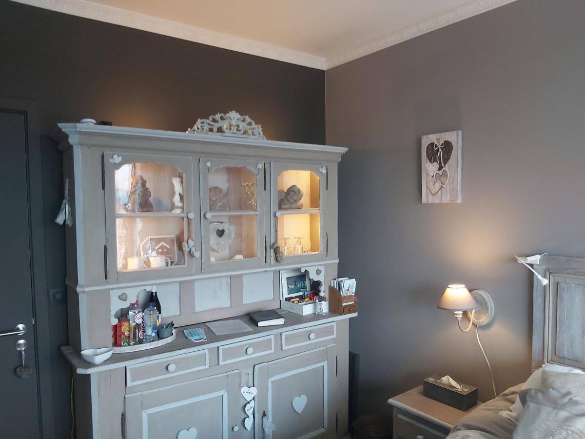 Romantic Room In Brussels Sky Exterior photo